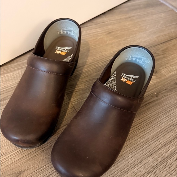 Dansko clogs - Picture 2 of 3